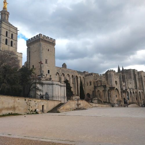 Avignon. Ein Stadtspaziergang