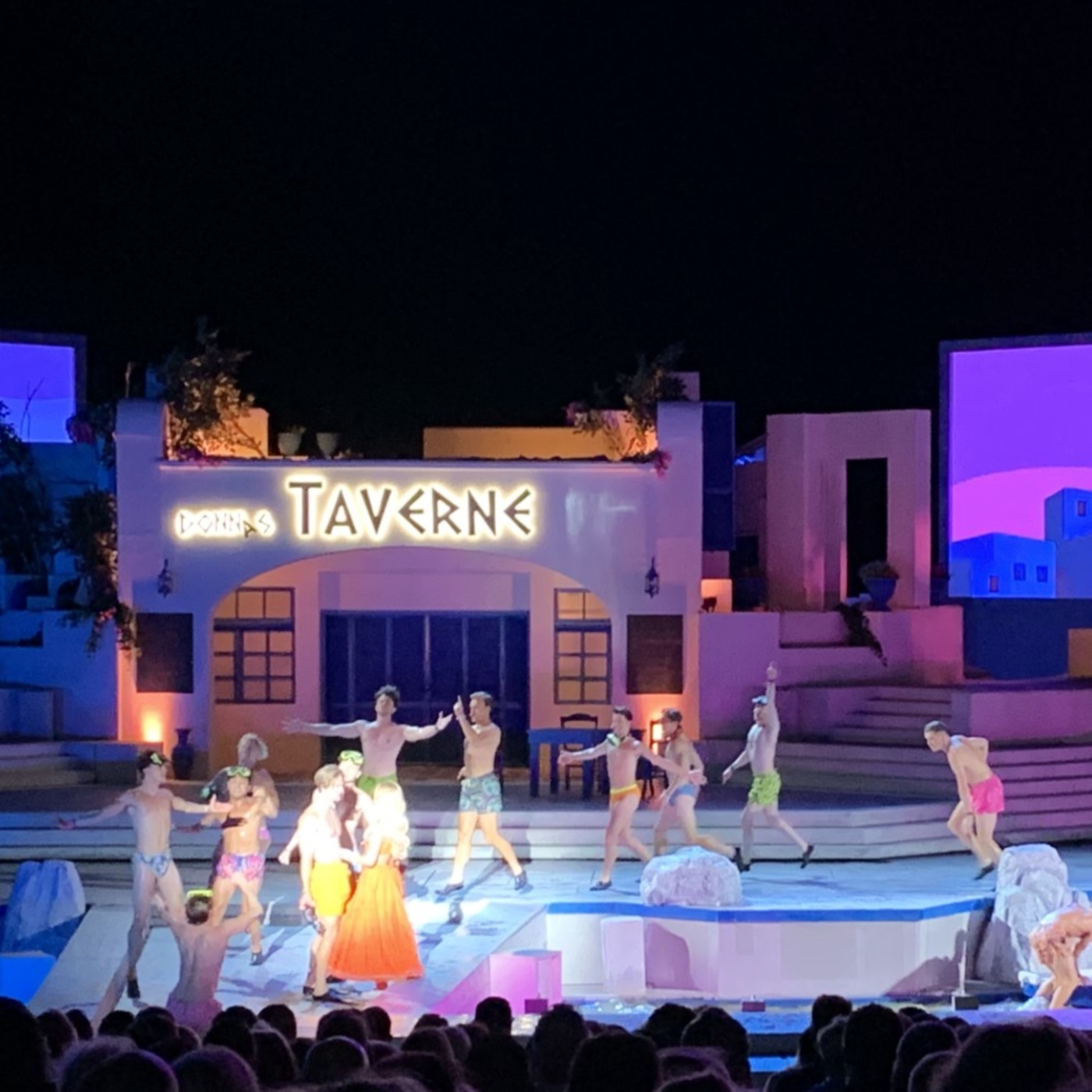 Kritik: Mamma Mia! in Mörbisch