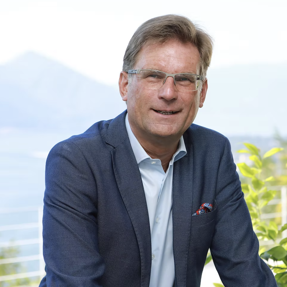 #27: 20% mit einem defensiven Mischfonds: Kostolany-Schüler Holger Schmitz im Interview