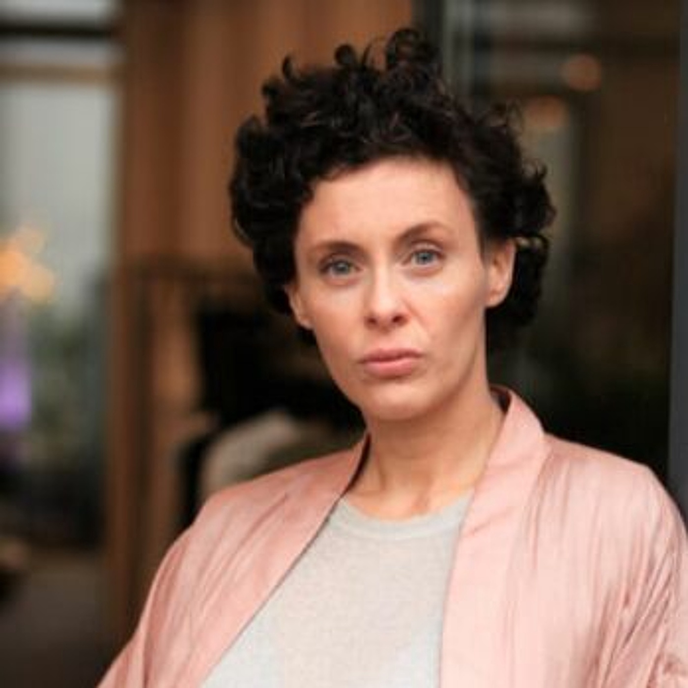 “Ich musste meine Weiblichkeit neu definieren” – Miriam Stark über Fehlgeburten und achtsames Leben