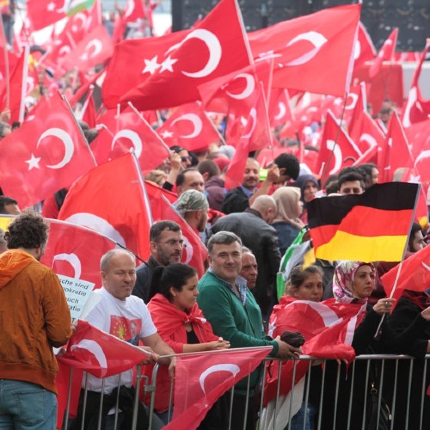 Türkische Außenpolitik (3/3): Türkische Diasporapolitik in Deutschland