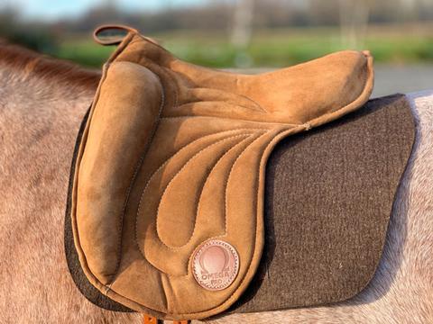 Reitpad, Fellsattel oder Sattel?