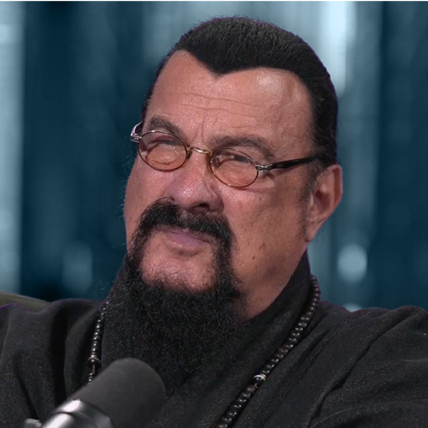 Köppel trifft Action-Legende Steven Seagal: Der Hollywood-Star über Putin, die USA und den Krieg