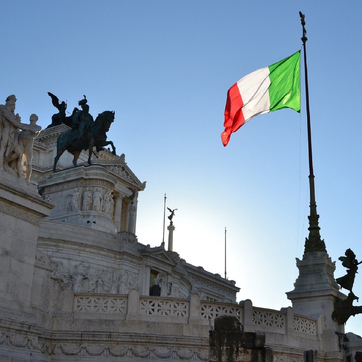 Italienisch lernen - Bücher lesen