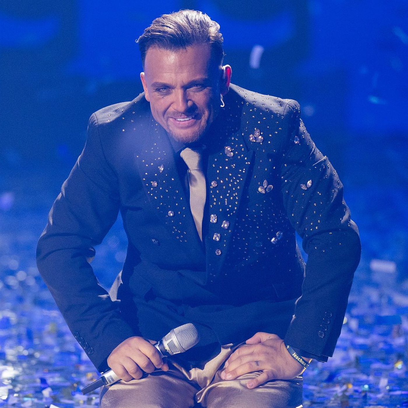 Menowin ist DSDS-Gewinner und schöpft Kraft aus seinem Glauben