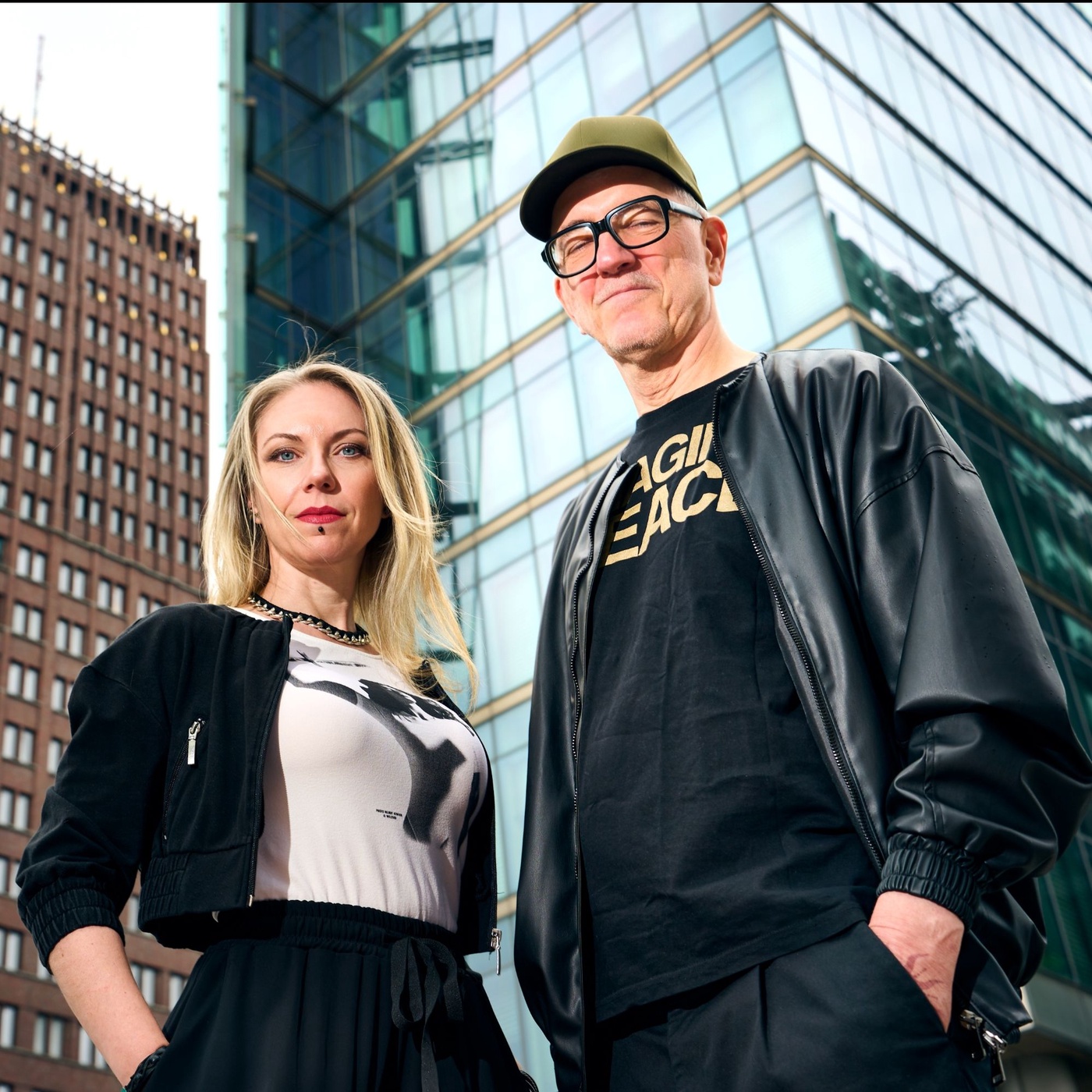 Von Loveparade zu Rave The Planet - Dr. Motte & Ellen über Techno, Frieden, Liebe und den Berlin-Mythos  