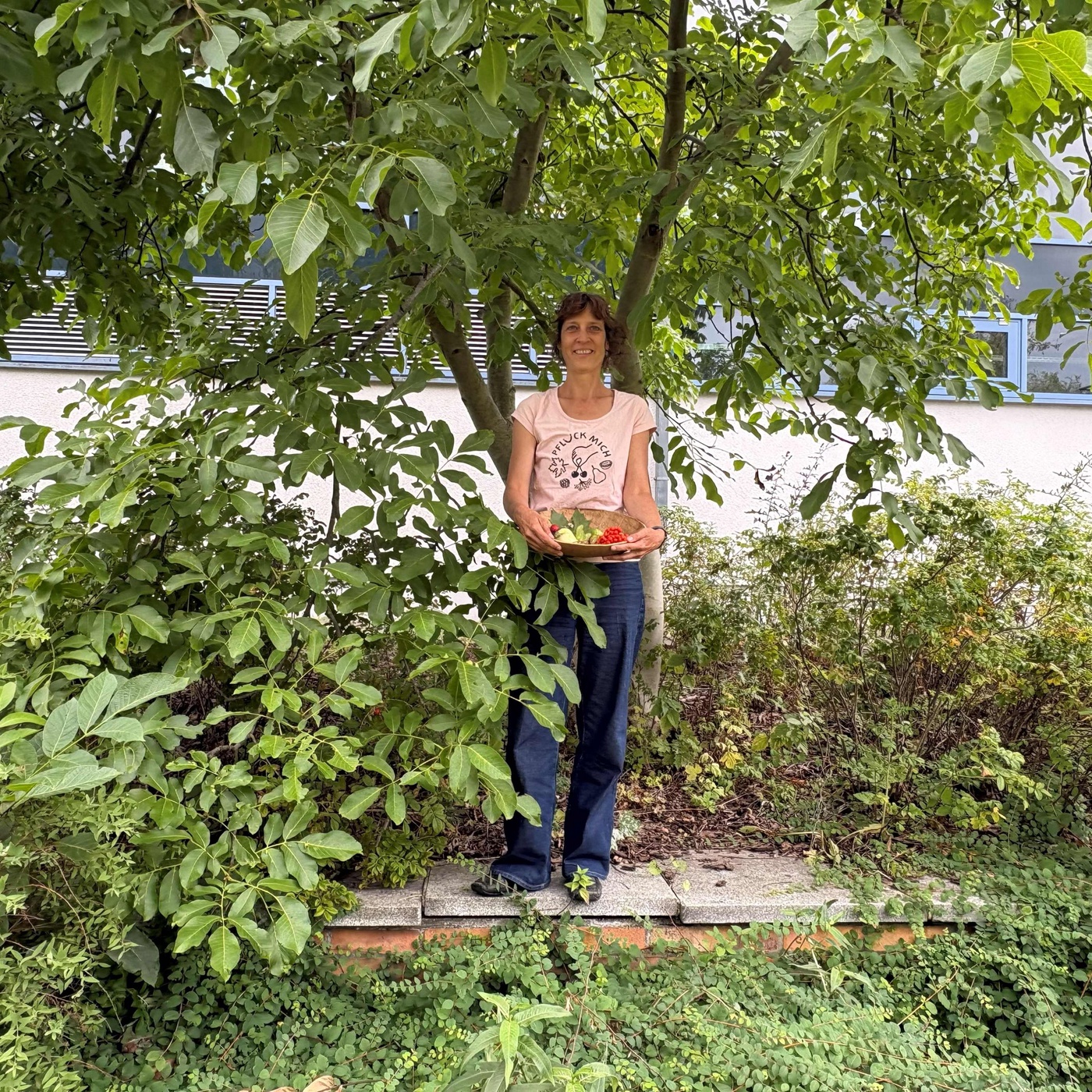 Pflück mich – was wir in Marzahner Parks und Grünanlagen ernten können