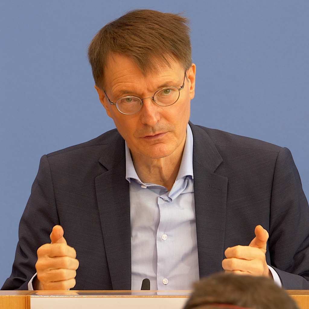 BPK - Corona-Lage mit Lauterbach (SPD) & Wieler (RKI) - 22. Dezember 2021