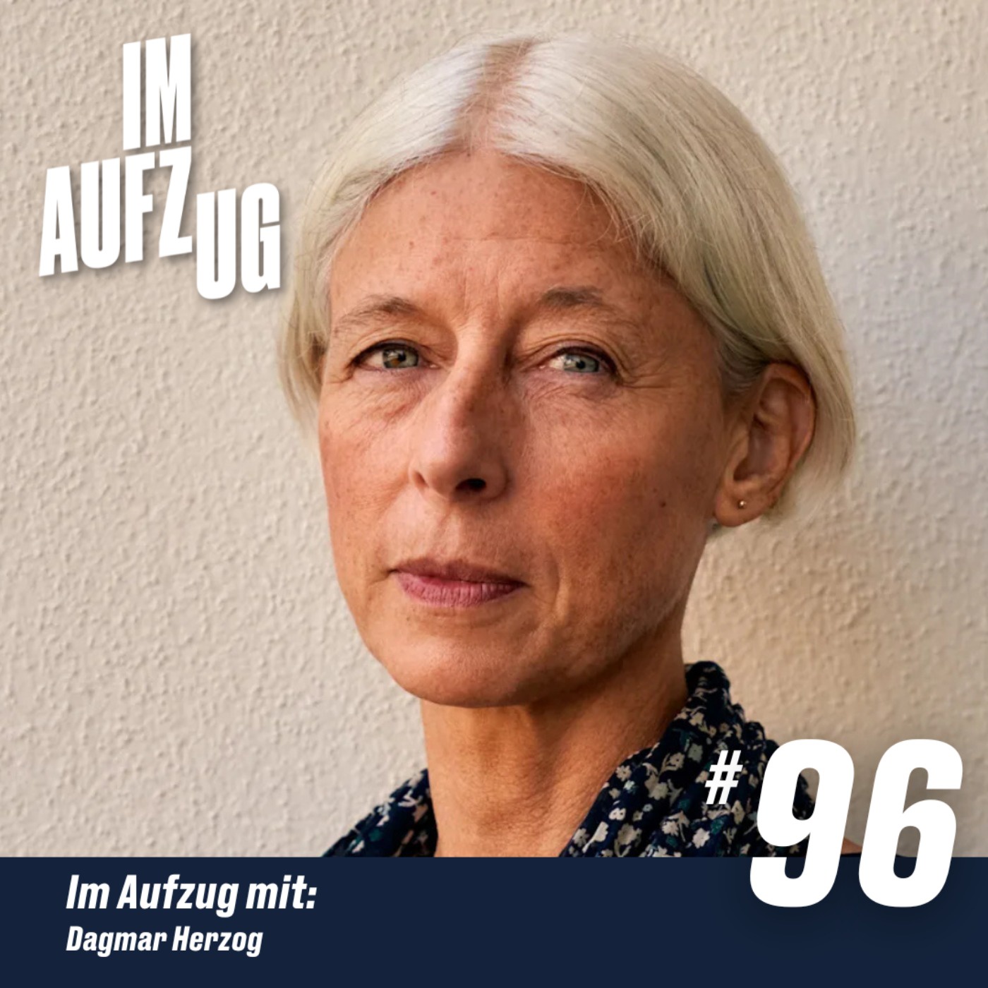 Im Aufzug mit Dagmar Herzog