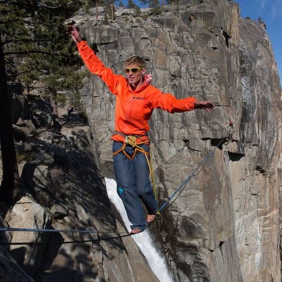 Xtreme-Slackliner Lukas Irmler