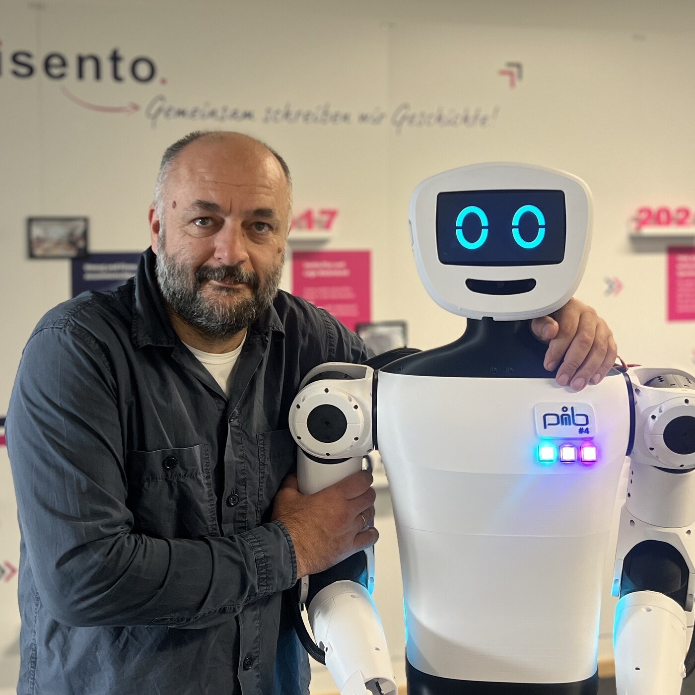 Ein 3D-gedruckter Roboter begeistert Schüler - Shota Okujava (Isento)