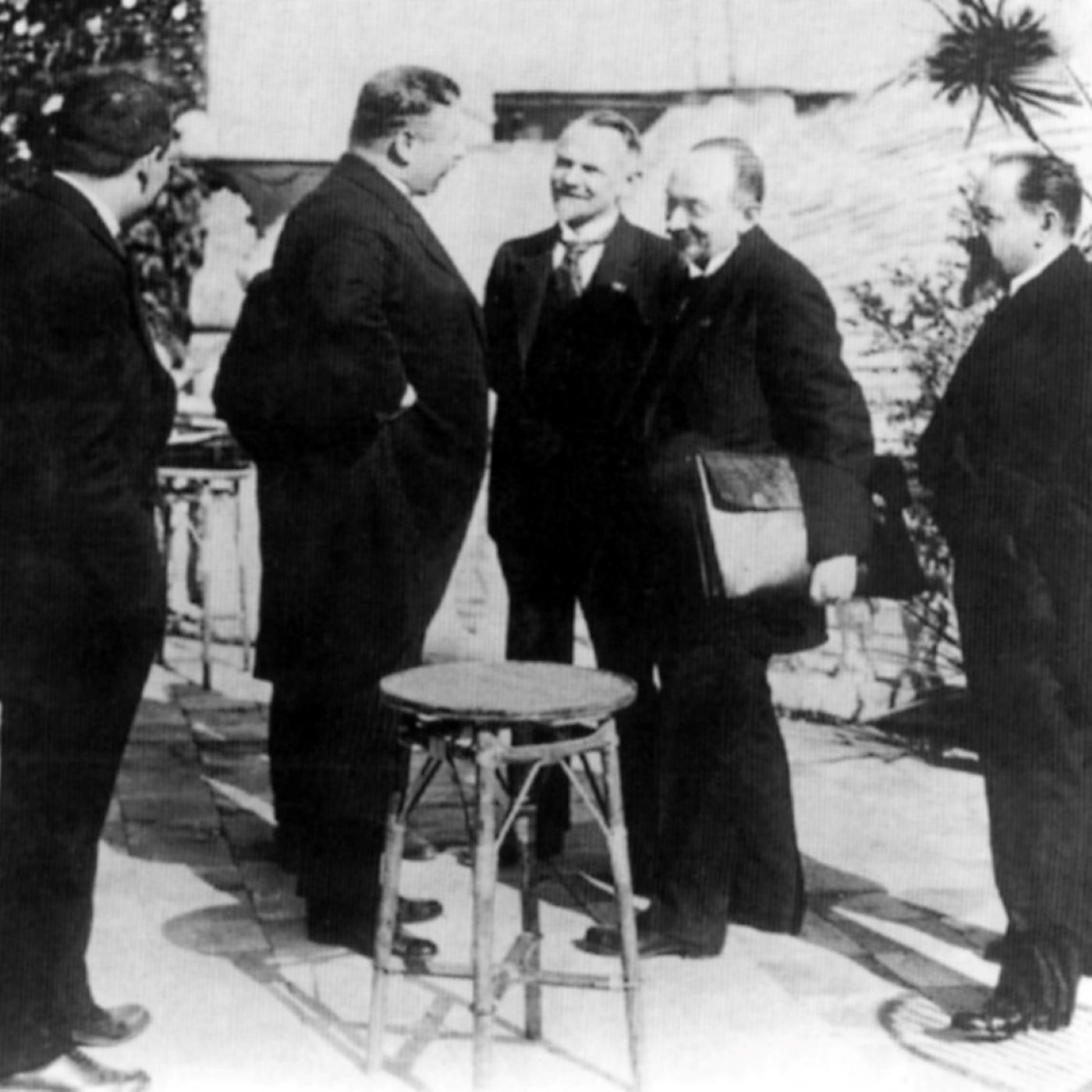R-001: Der Rapallo-Vertrag zwischen Deutschland und Sowjetrussland (1922), mit Prof. Dr. Jörn Happel