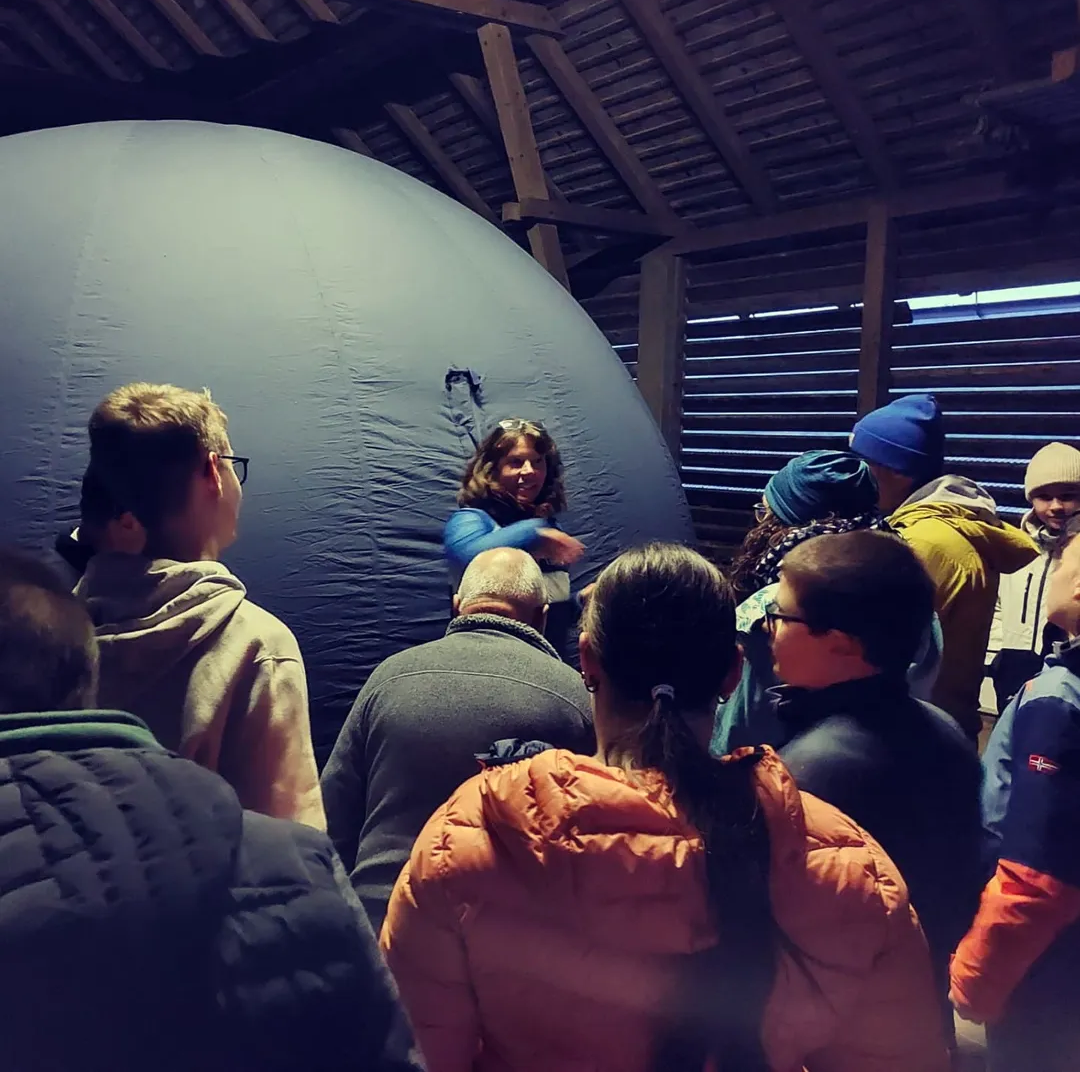 AK037 Galaxiengeplauder (KTT Insights)