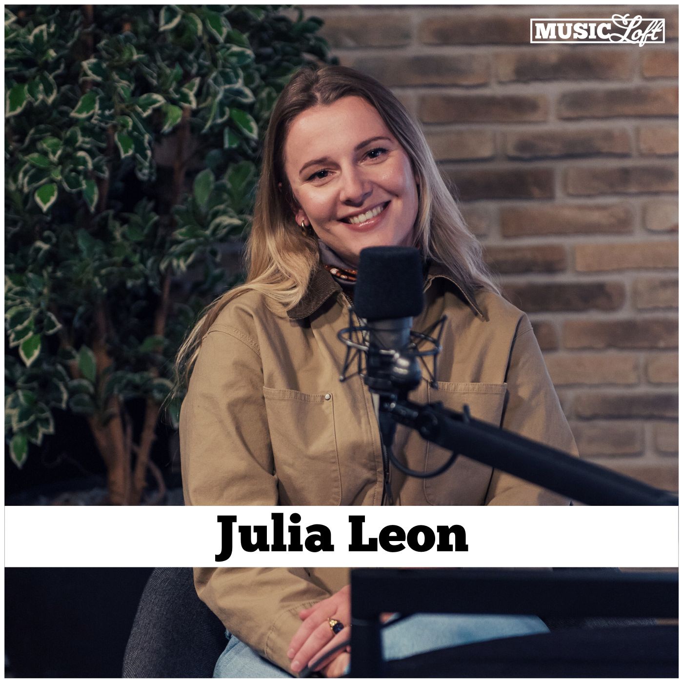 Artist: Julia Leon - Bühnenreif durch Strassenmusik