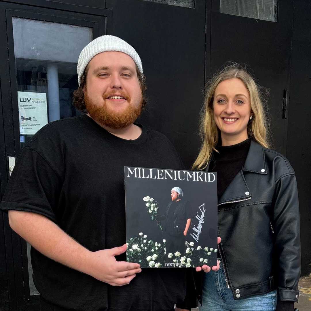 MilleniumKid an der ahoy-Minibar