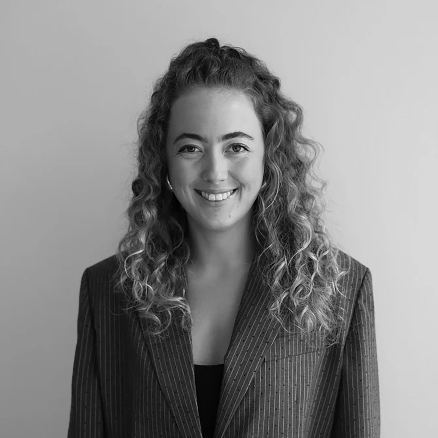 So werden Strumpfhosen zum digitalen Erfolgsmodell - Larissa Schmid (Saint Sass)