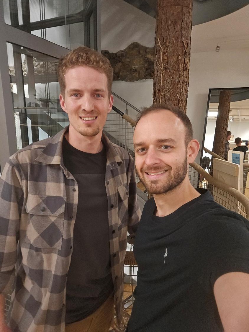 #10 Sandro Schärer – Der Mann, der mit einem Furz-Post auf LinkedIn Kund*innen gewinnt 