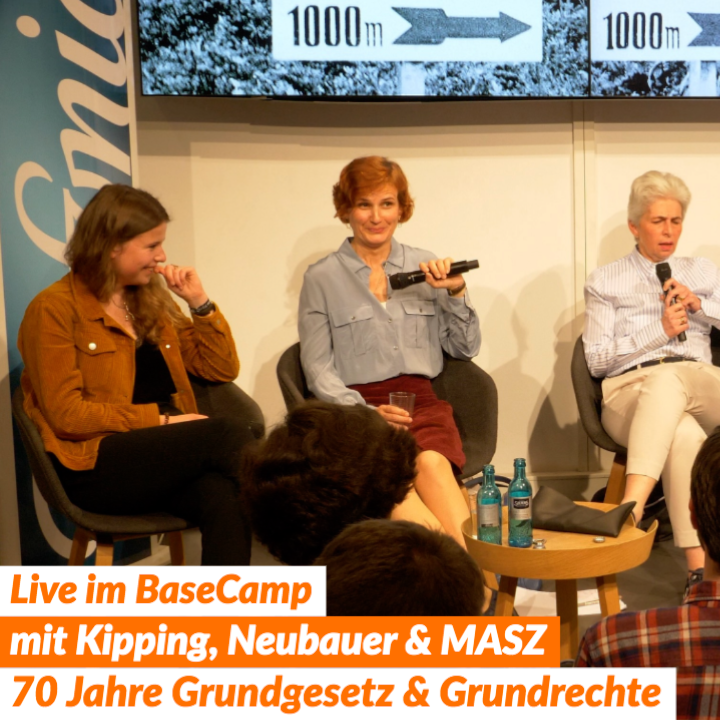 Live im Basecamp: Debatte über 70 Jahre Grundgesetz, Grundrechte & Klimaschutz