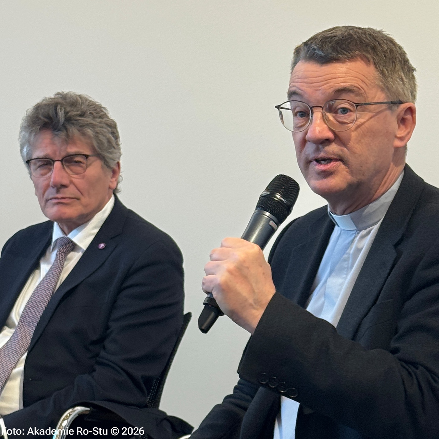 Wie die Bischöfe auf Kirchenaustritte reagieren
