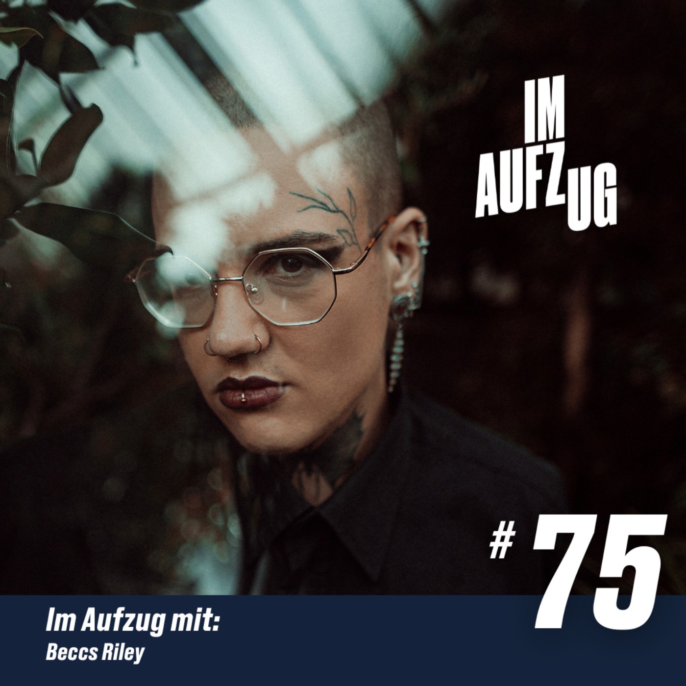 Im Aufzug mit Beccs Riley