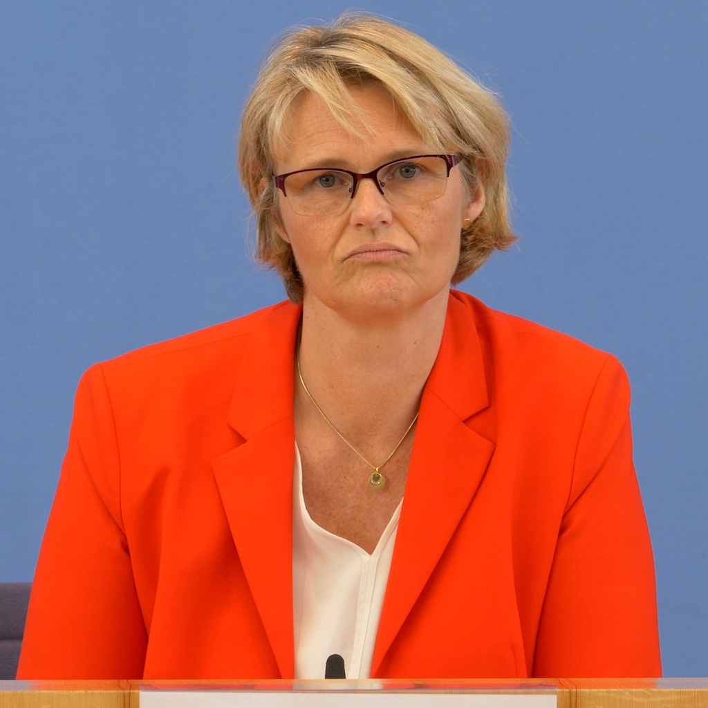 BPK - Karliczek, Klein & Bajohr zum Stand der Forschung gegen Antisemitismus und Rechtsextremismus - 4. August 2021