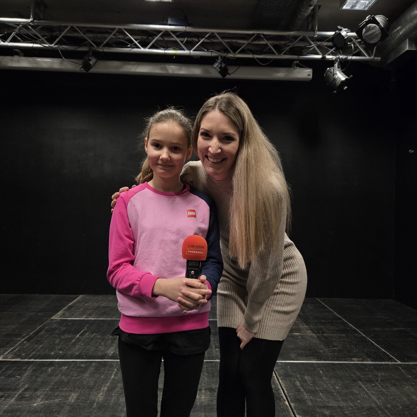 Auf der Bühne bei Zerboni Junior 