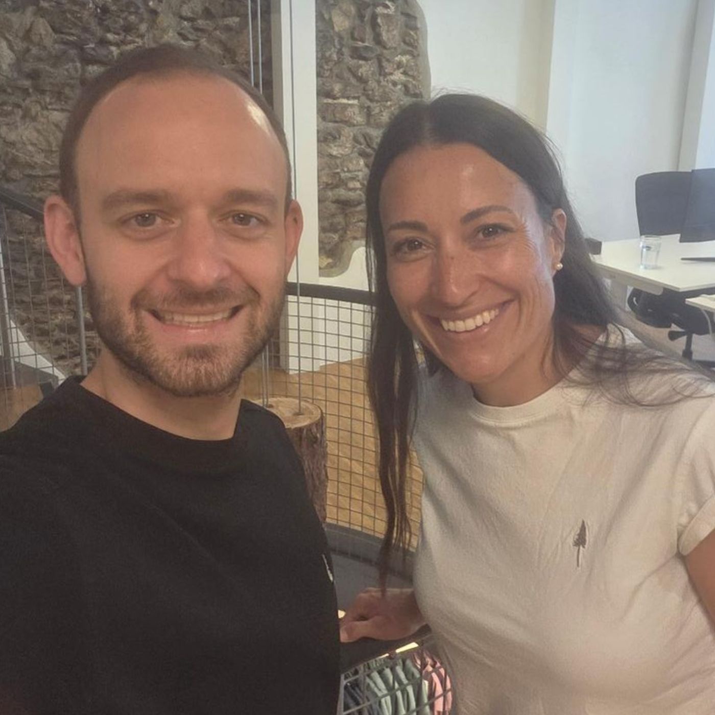 #39 Johanna Zeller – Better Vibes statt Burnout: Warum mentale Gesundheit kein Luxus ist