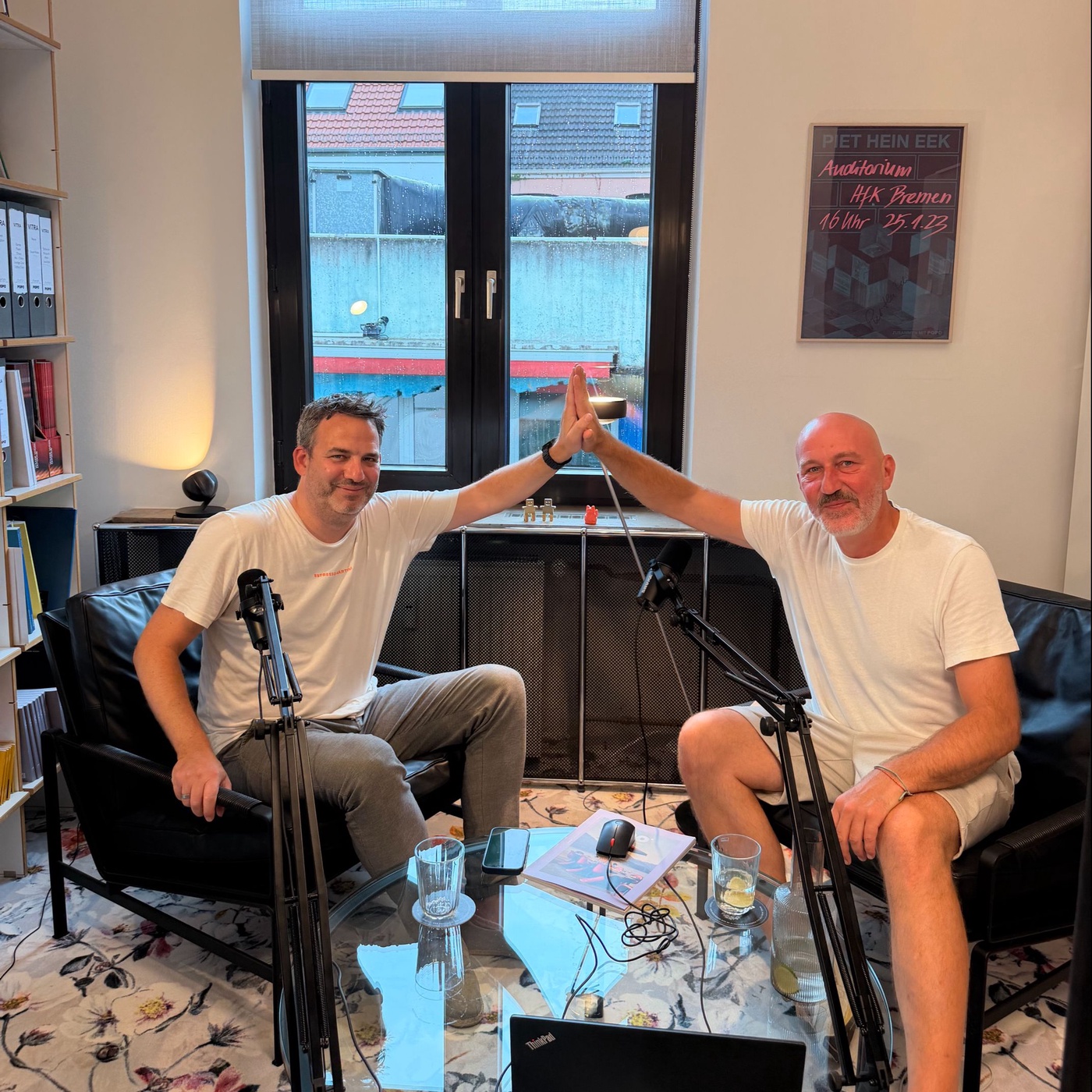 Stuhlfrei- Lars Dierking nimmt Platz  Premium Einrichter, Communityhost, Werder Fan