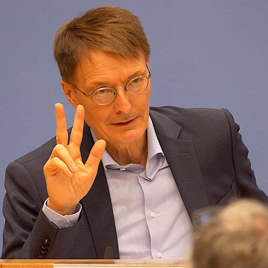 BPK - Corona-Lage mit Lauterbach (SPD) & Wieler (RKI) - 16. Dezember 2021