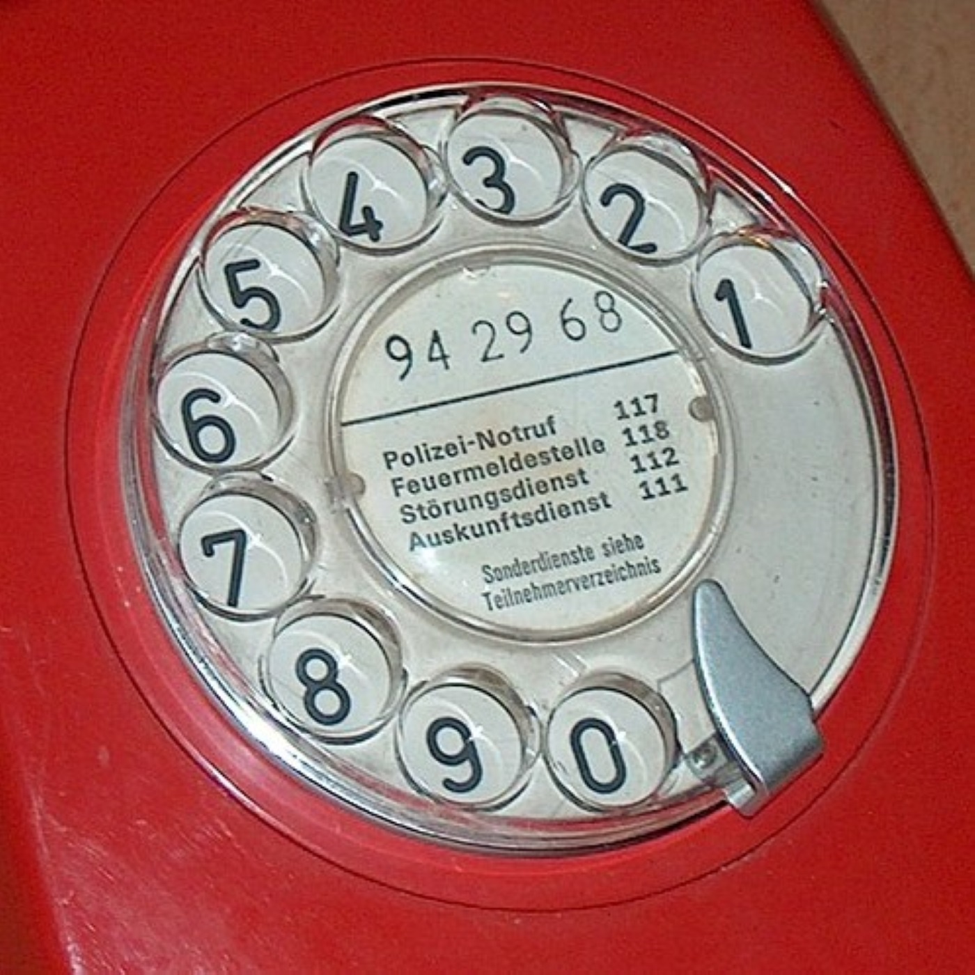 X-029: Ausrangiert und aus der Mode: Vergangene Alltage im Museum darstellen, mit Dr. Viola Skiba [Stadtmuseum Trier]