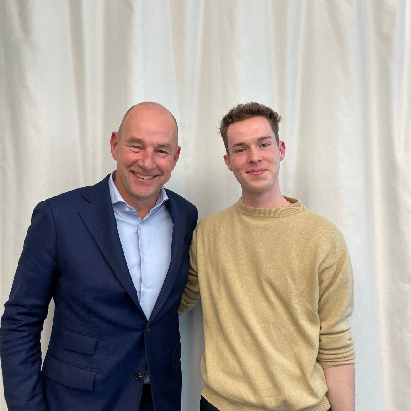 Folge 16 - Ein Blick hinter die Kulissen der DSV-Gruppe - Der CEO im Austausch zu Führung und Leidenschaften