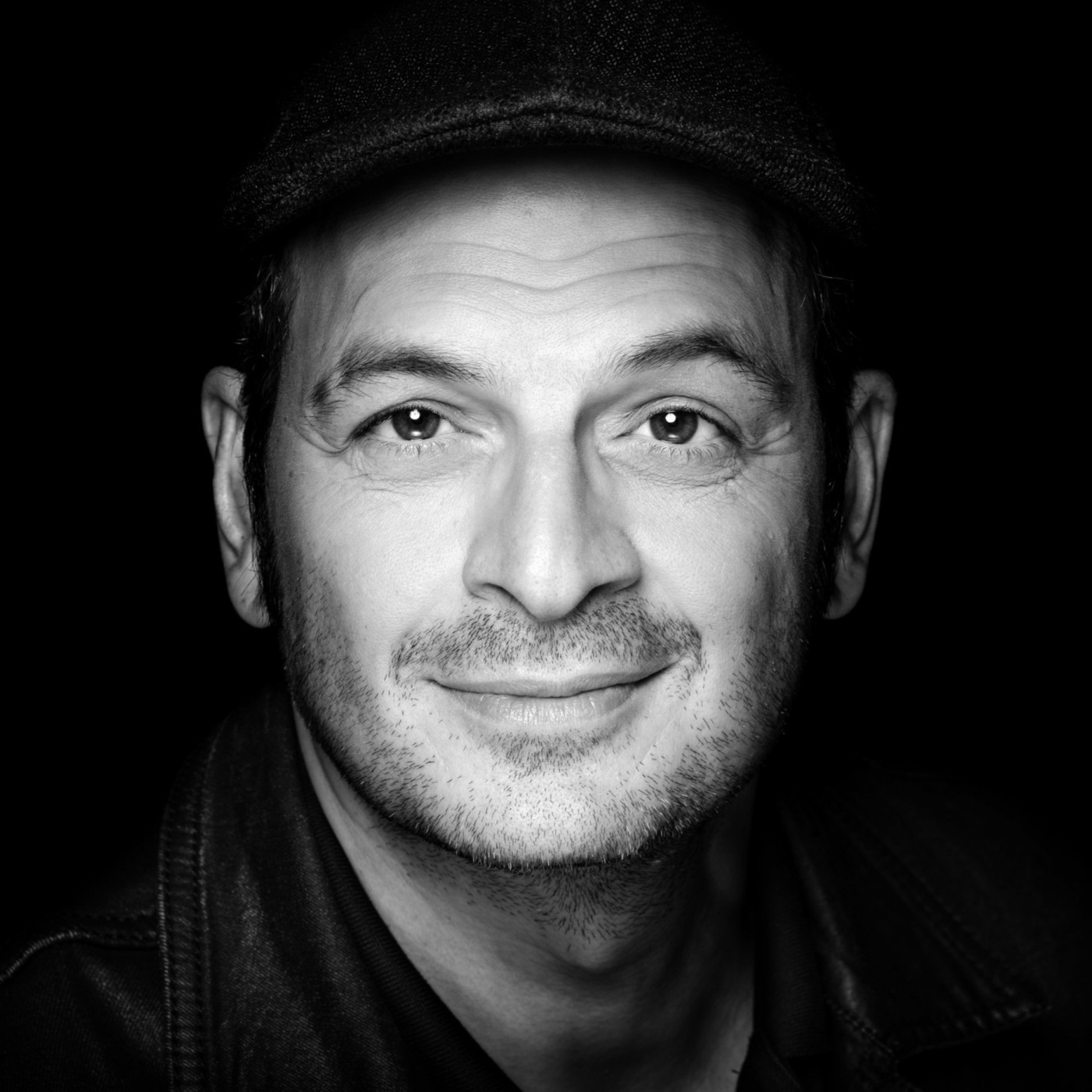 Über Humor, Hackebeil und Heimat – Kaya Yanar zu Gast