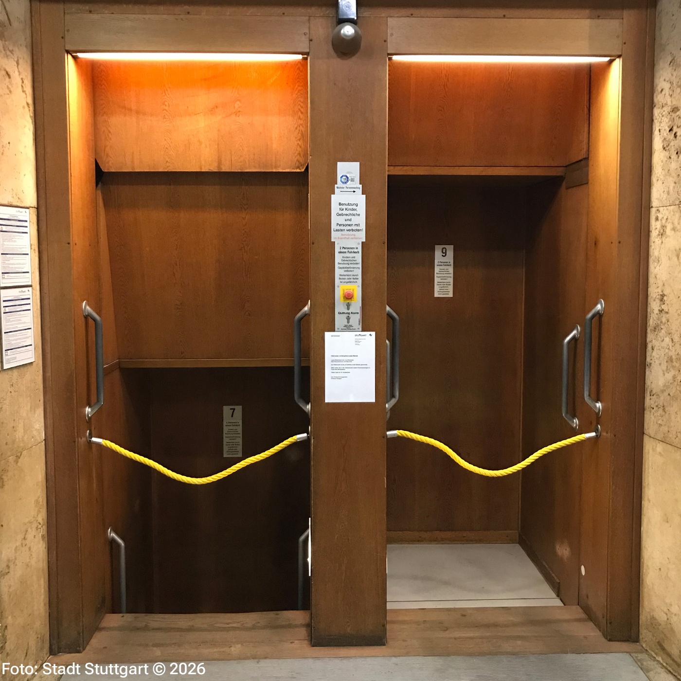 Paternoster-Aufzüge - in Stuttgart gibt es noch einen öffentlichen