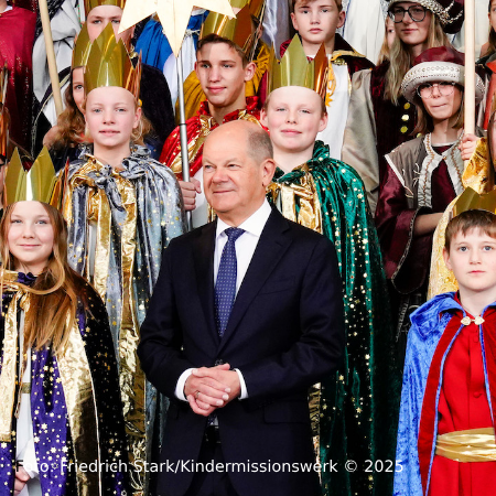 Sternsinger aus Pliezhausen waren beim Bundeskanzler