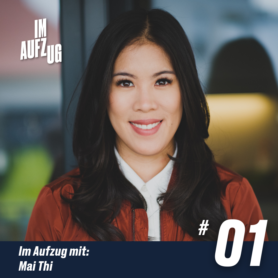 Im Aufzug mit Mai Thi